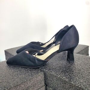 Mootsies Tootsies Gayle Faux Suede Dressy Heels 8.5M Rhinestone Shoes